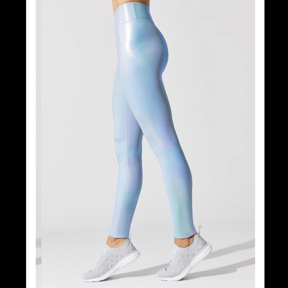 Beautiful Carbon38 iridescent Leggings size M